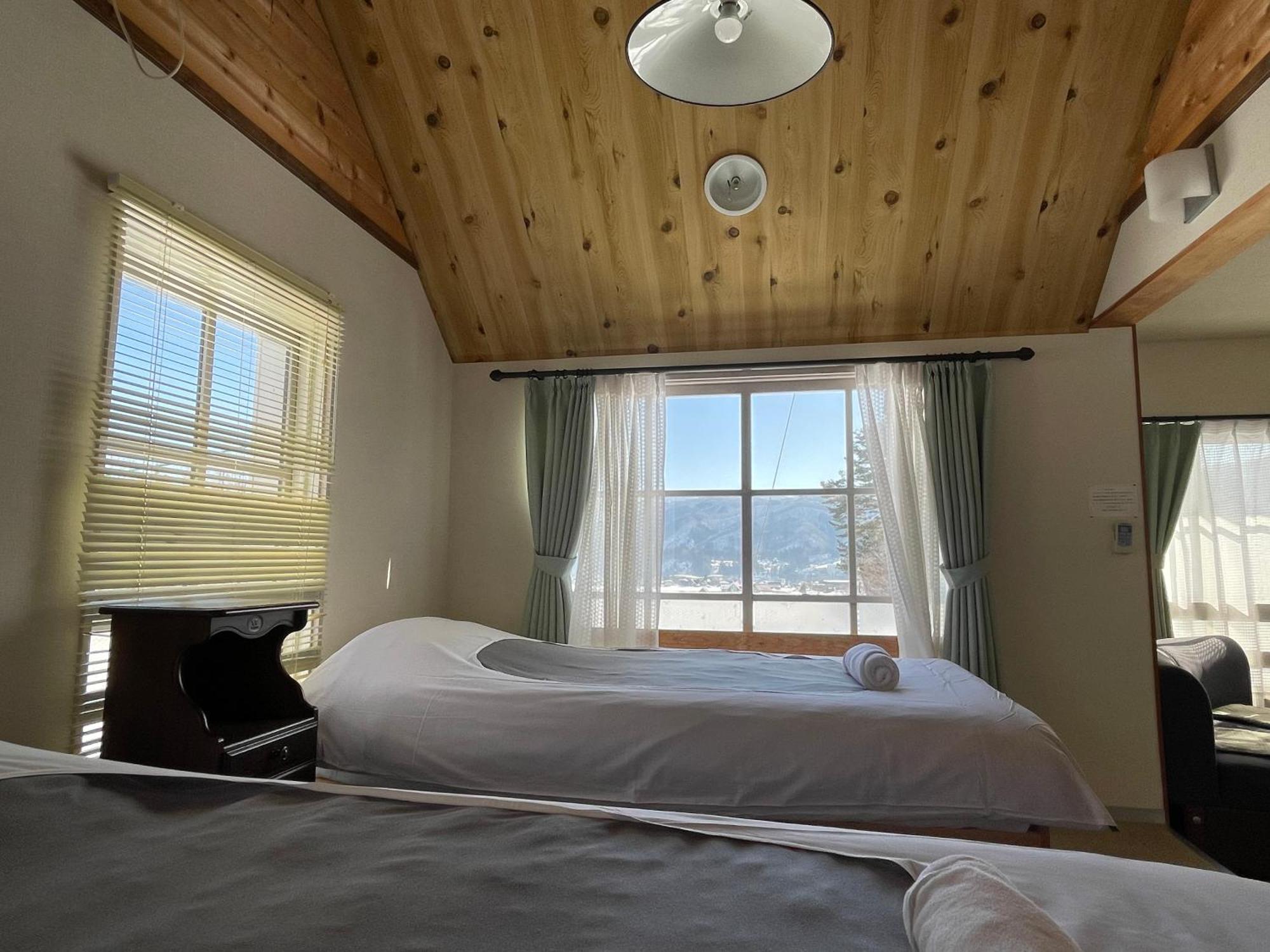 Bed and Breakfast Hakuba Snow Fox Экстерьер фото