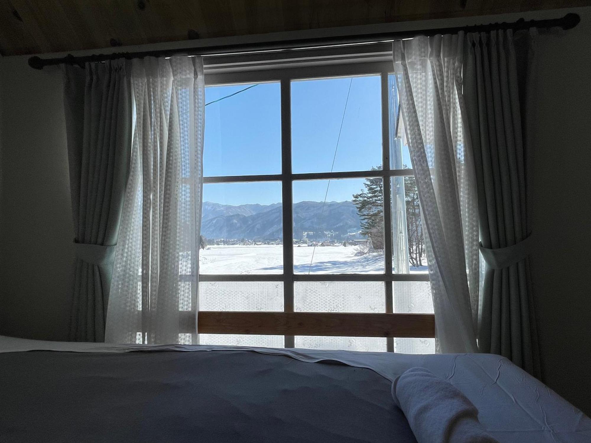 Bed and Breakfast Hakuba Snow Fox Экстерьер фото